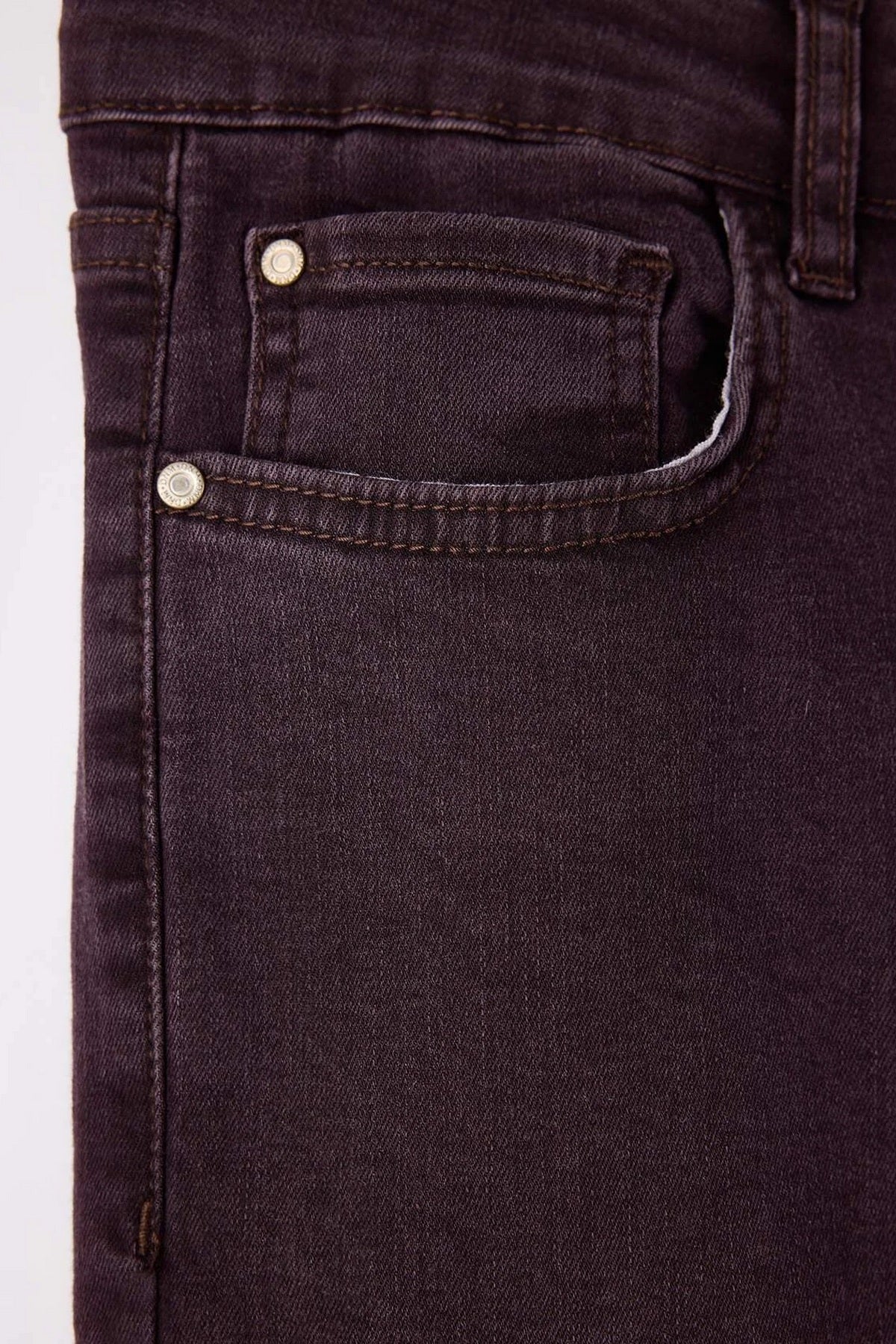 Jeans TBBAW23JE00001 - bordo [djesi-src-9befbfa60c906d2459337bd9a3a2ace25b927f2404a64fe2c9d788dd72536f33]