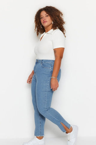 Jeans TBBSS23CJ00020 - plava [djesi-src-579f4a76720421d0d6ee4bef07082ea5fb78f46d131bf88d907f660aa01d154b]