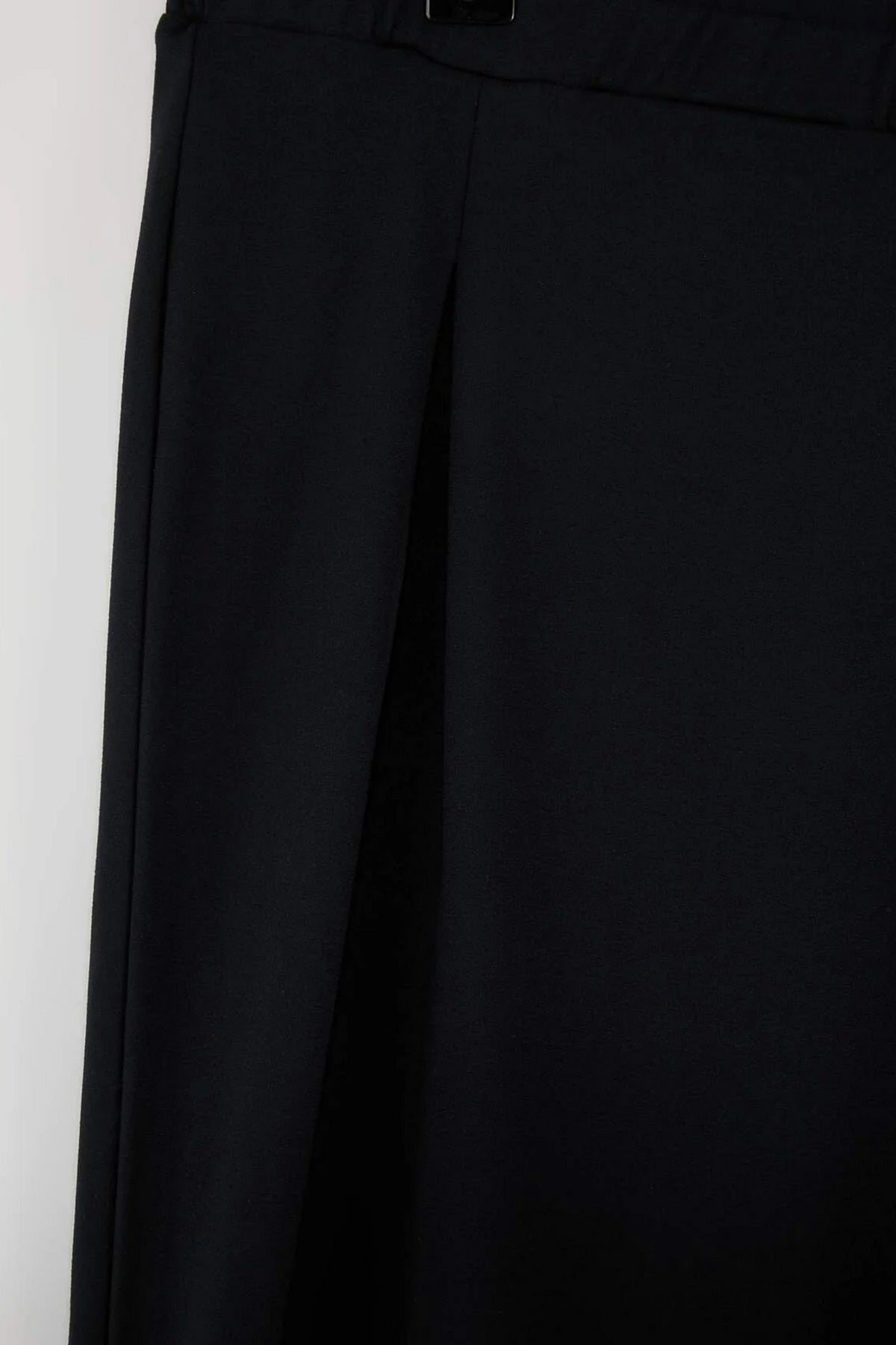 Pantalone TBBSS26AR00019 - crna [djesi-src-6ac6e3456670f9e4ef23955ef6596b33f82298ad65497dfd1765830f1ae80470]