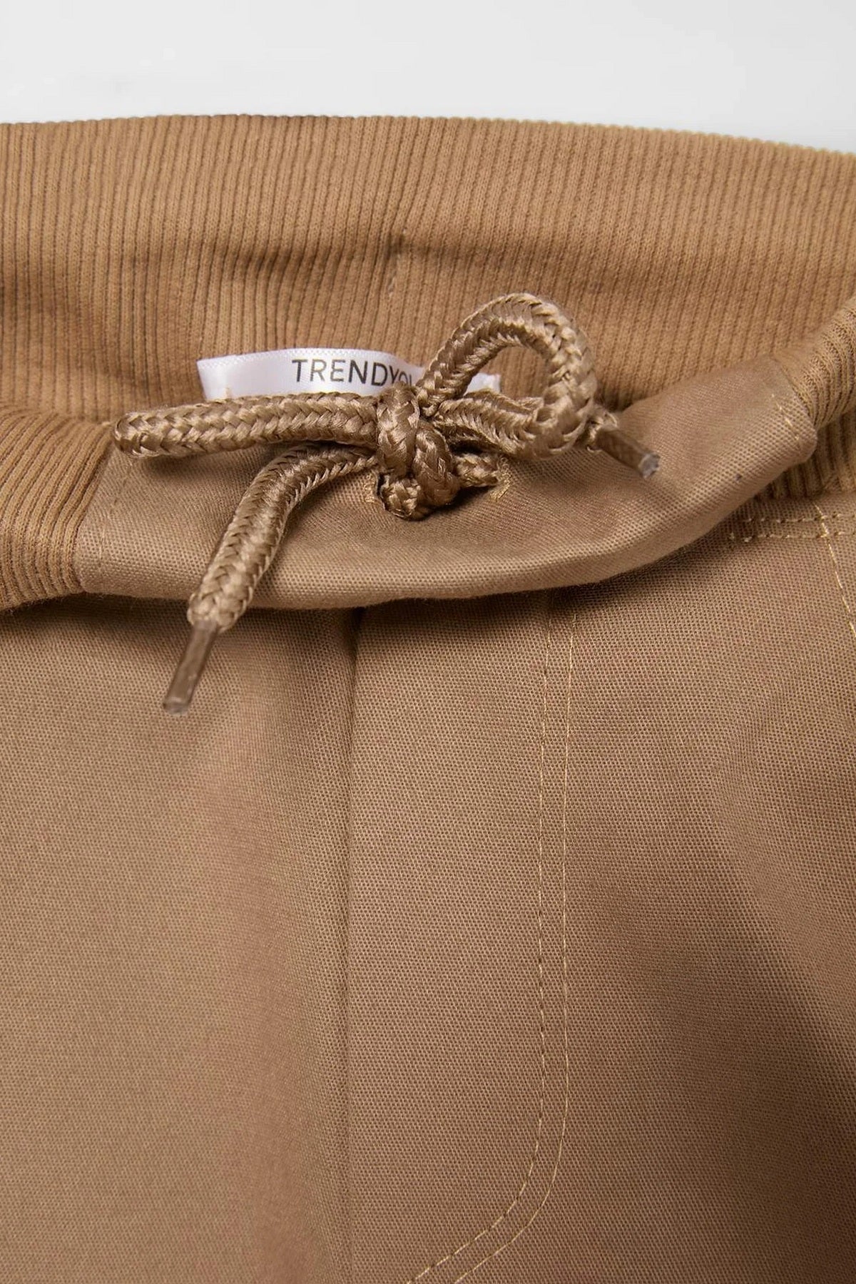 Pantalone TKDAW27PL00009 - bež [djesi-src-e8f11ad82c4cd90df0811d5b0ebe5c60876ed63227948a96b53e0949988b5e88]