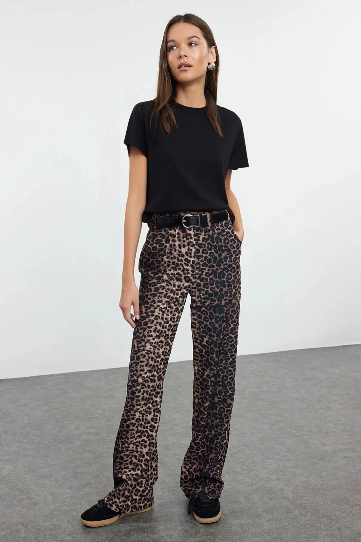 Pantalone TWOAW25PL00030 - braon [djesi-src-ba9a02ff3a8604436891ba8d092f981e131a256d7e02f6d606e2d11aba6eaf11]