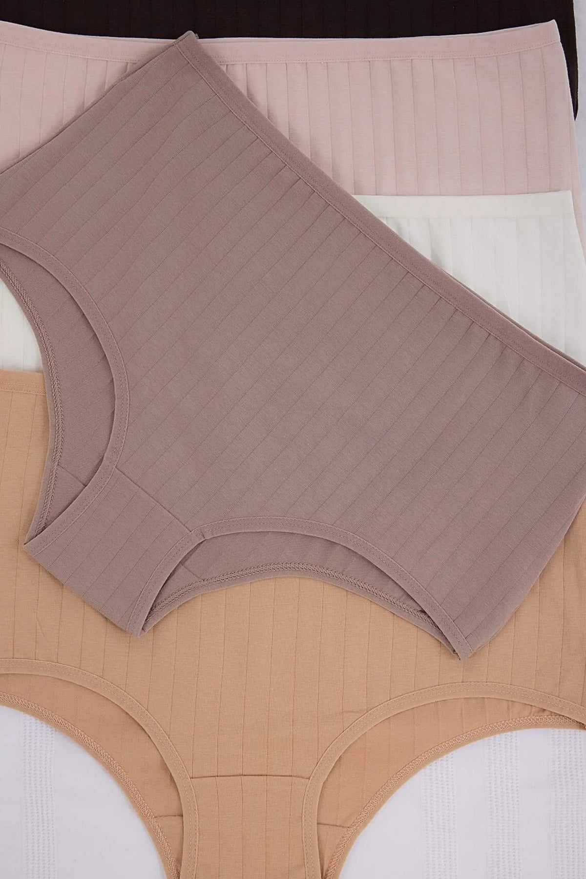 Gaćice TBBSS26CM00023 - braon [djesi-src-fba0474e5cdfbcba480c9560205c9ecc352c1dd708b3727468ceb67a30bf9552]