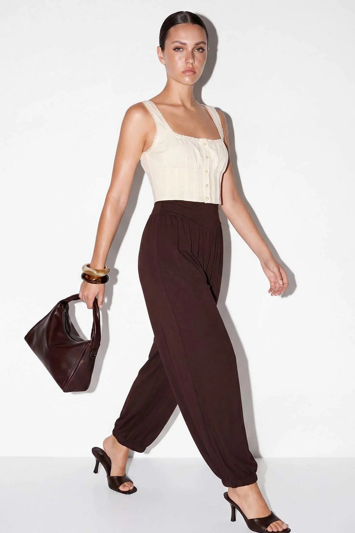 Pantalone TDRSS26PL00064 - braon [djesi-src-dcaca05ddc5ad63a63a4be4eab0f4784bd49fec689aed63421636c10074f6b6a]