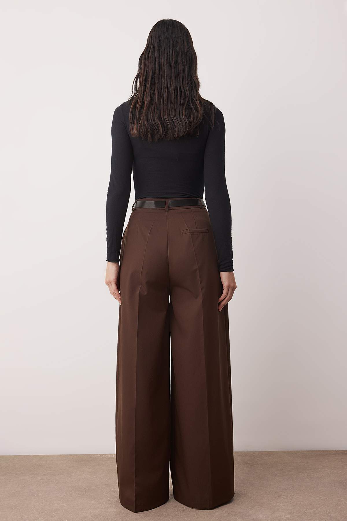 Pantalone TWOAW26PL00162 - braon [djesi-src-8ff2aa3ad72050112e483c2747cf4b1ec9482faf9210ee924affebf15bbab669]