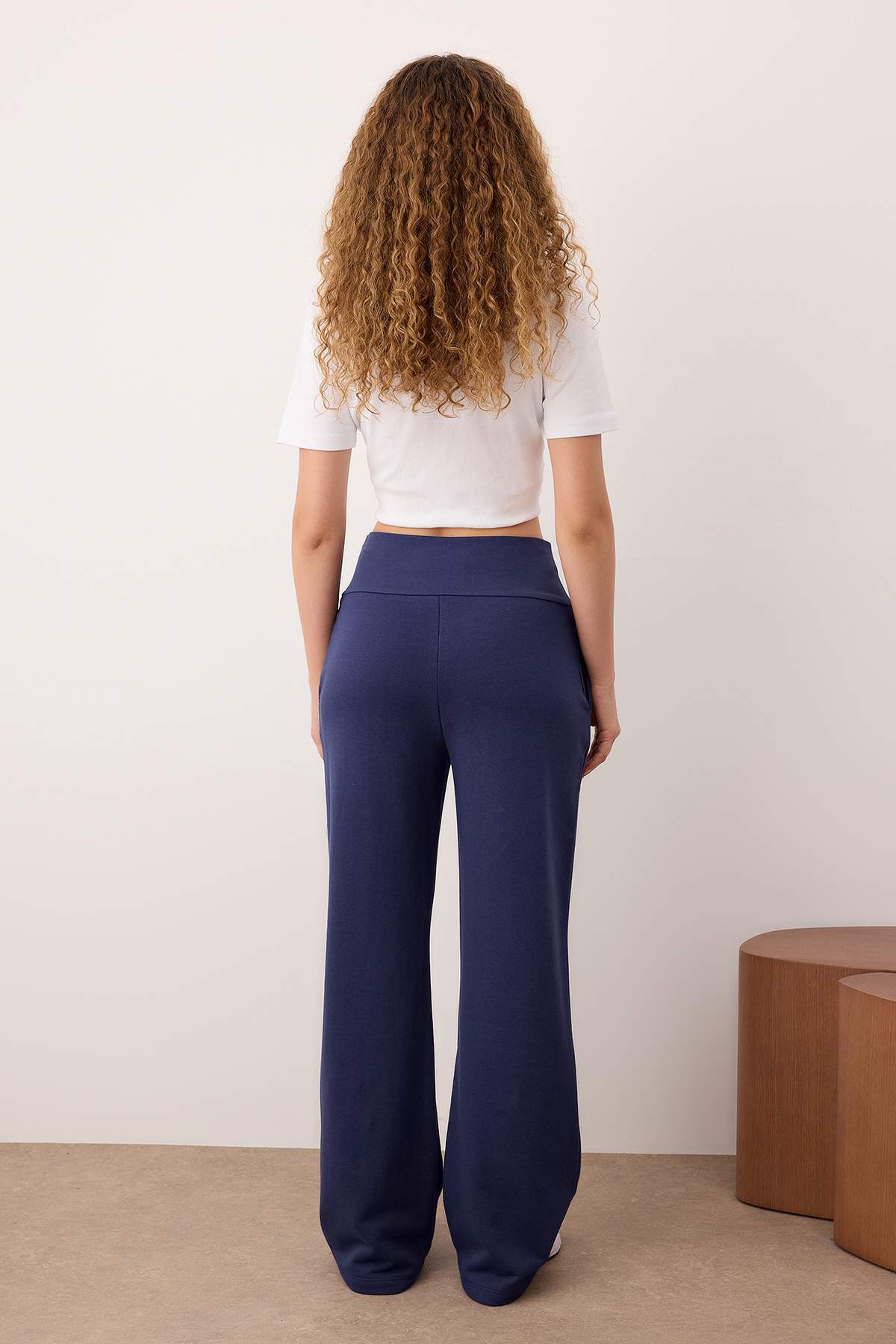 Pantalone TWOAW25PL00026 - teget [djesi-src-6a95c129556c7d207a075f4204eb7f04f0f4efae5e1207bdcfbf73fcfc31196f]