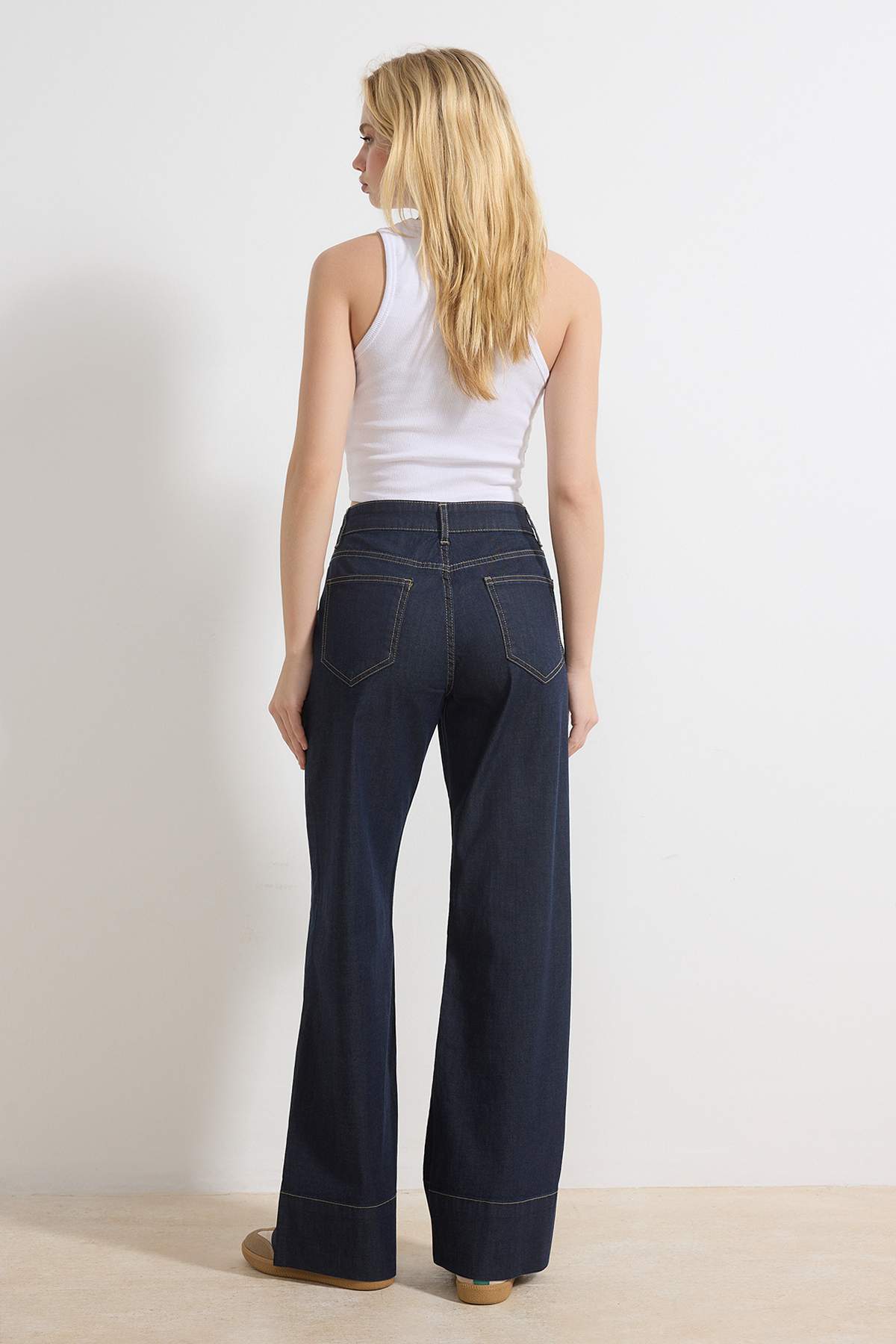 Farmerke TWOSS26JE00019 - plava