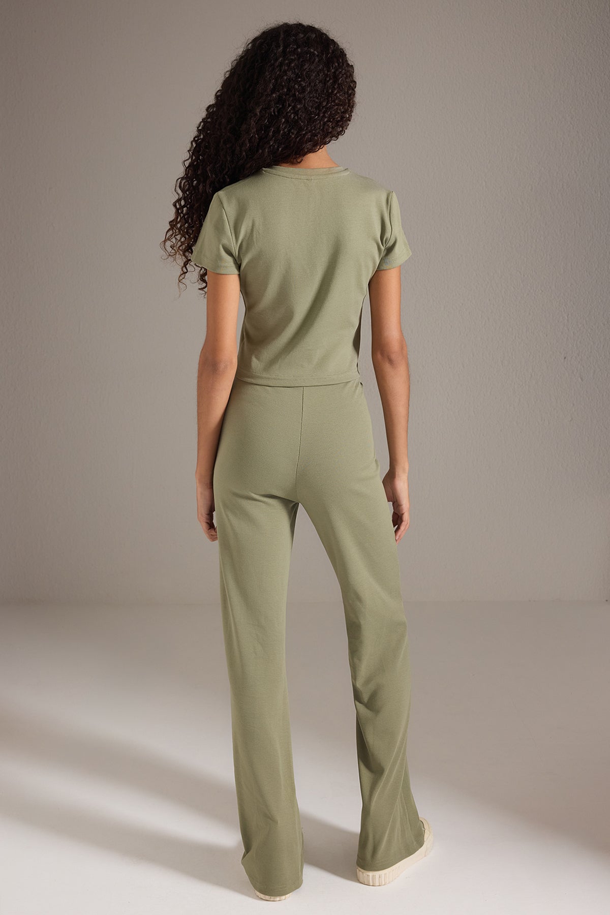 Kompleti TWOSS25AU00053 - khaki