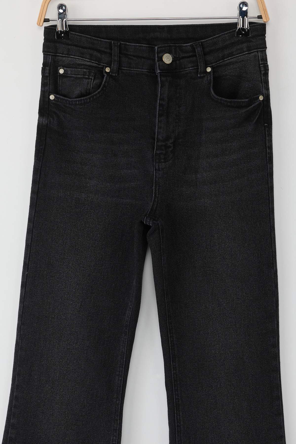 Farmerke TWOAW26JE00022 - crna