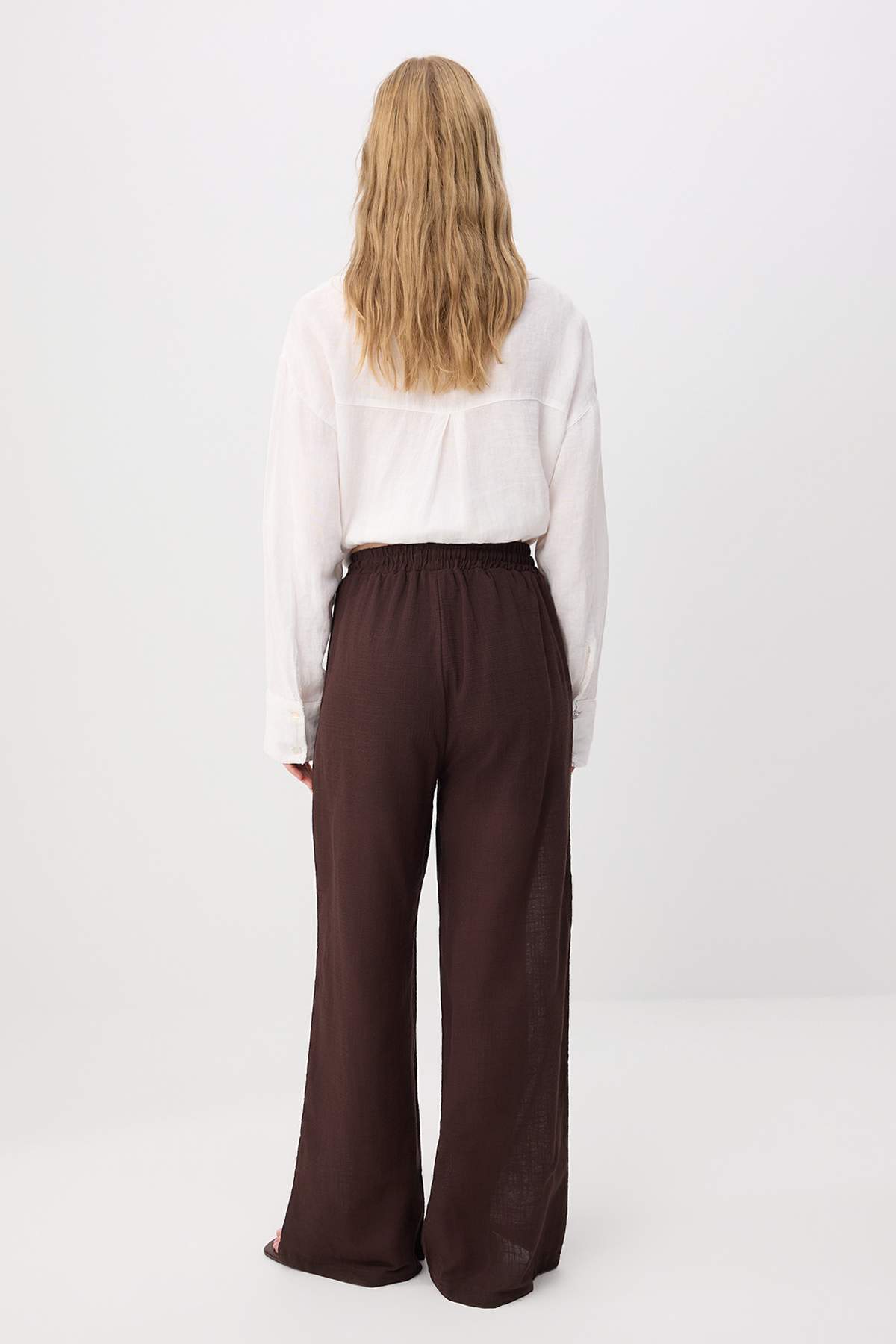 Pantalone TWOSS25PL00121 - braon [djesi-src-f0c8b90fd05e4a970d6feaaade00a7ca31d491abb728a0d49306db4433f004ca]