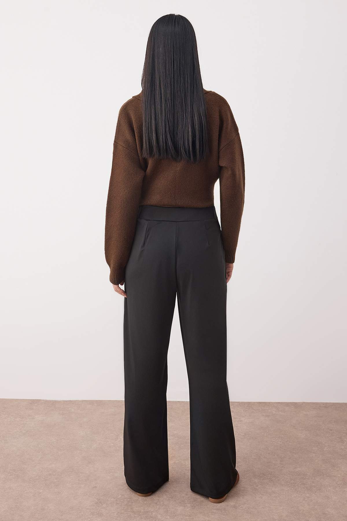 Pantalone TWOAW26PL00058 - crna [djesi-src-558c56f0d4eb90a371c8dd29ed5d0b6564de5d6b2047ce2b1c2205c20286ba51]