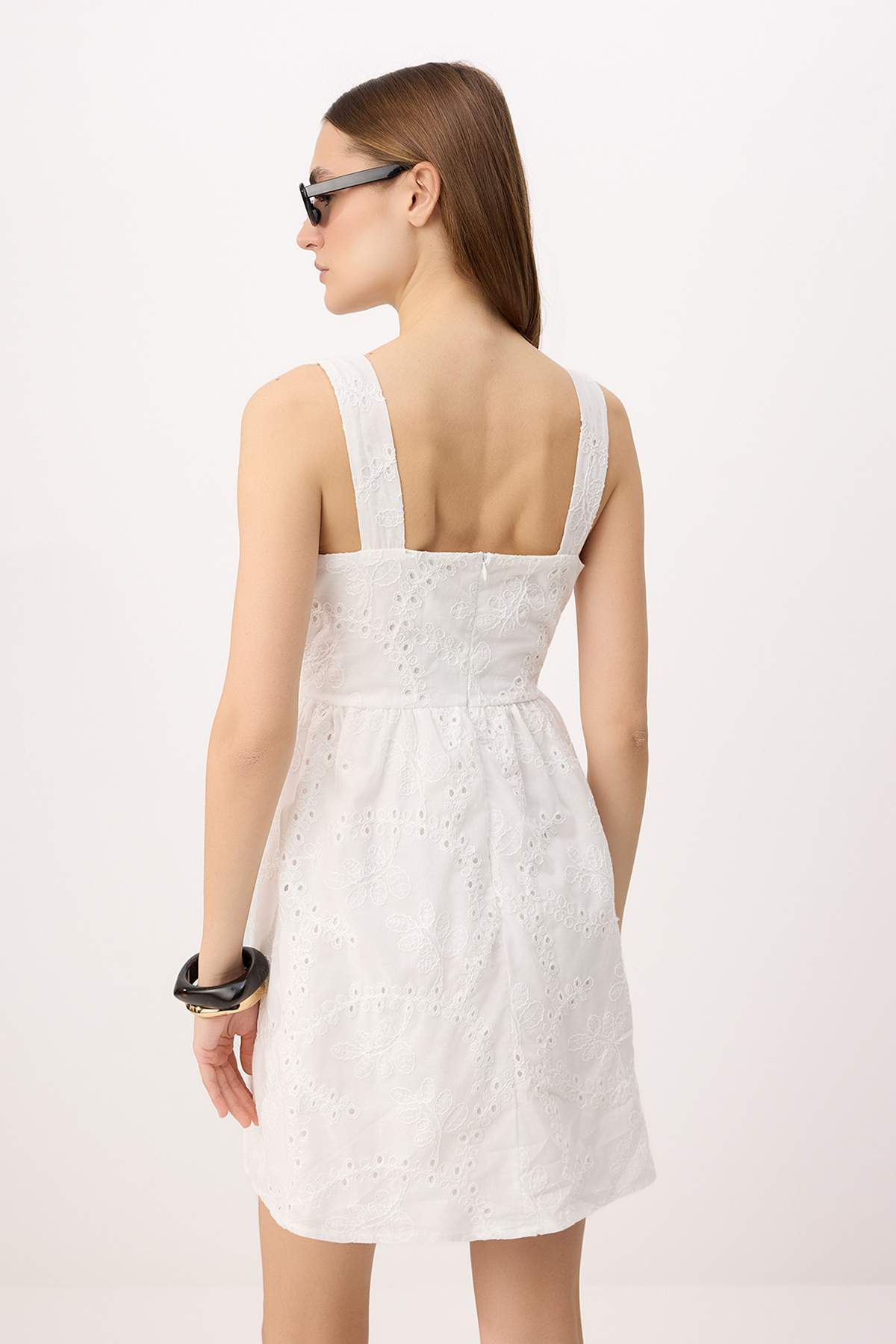 Haljine TWOSS25EL00448 - bijela