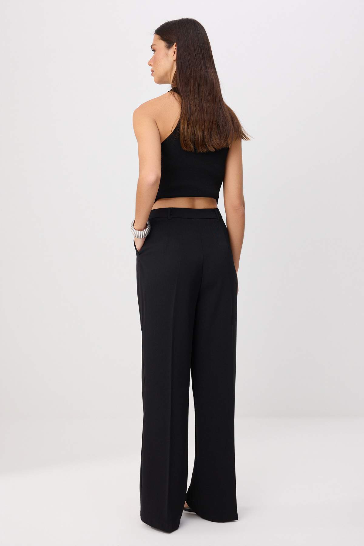 Pantalone TWOSS26PL00054 - crna [djesi-src-e3dc08fac84dddce33e4cc8000f395ba4c32e91dbd68a4e4dbca63eeb8b0be9f]