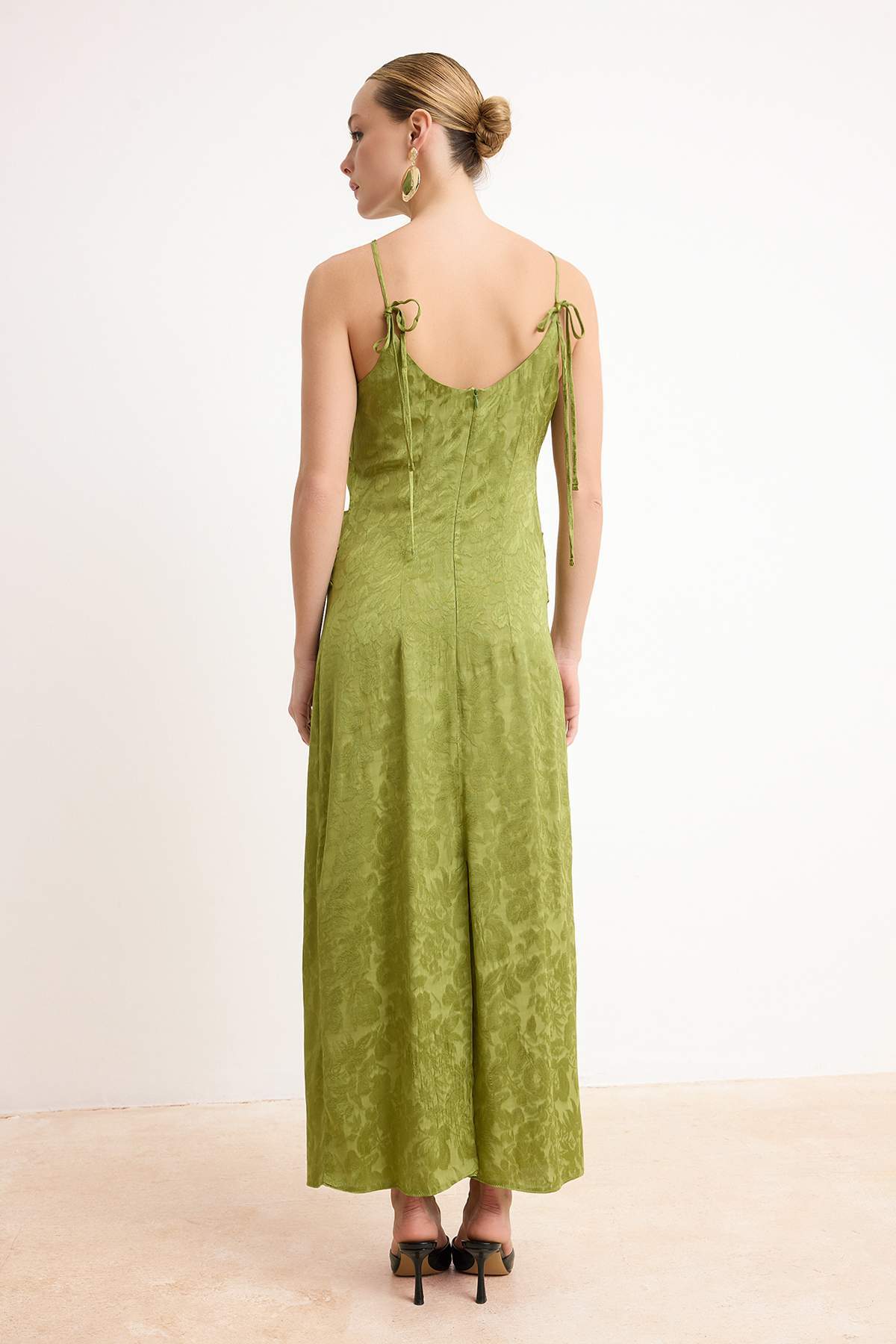 Haljine TWOSS26EL00187 - zelena