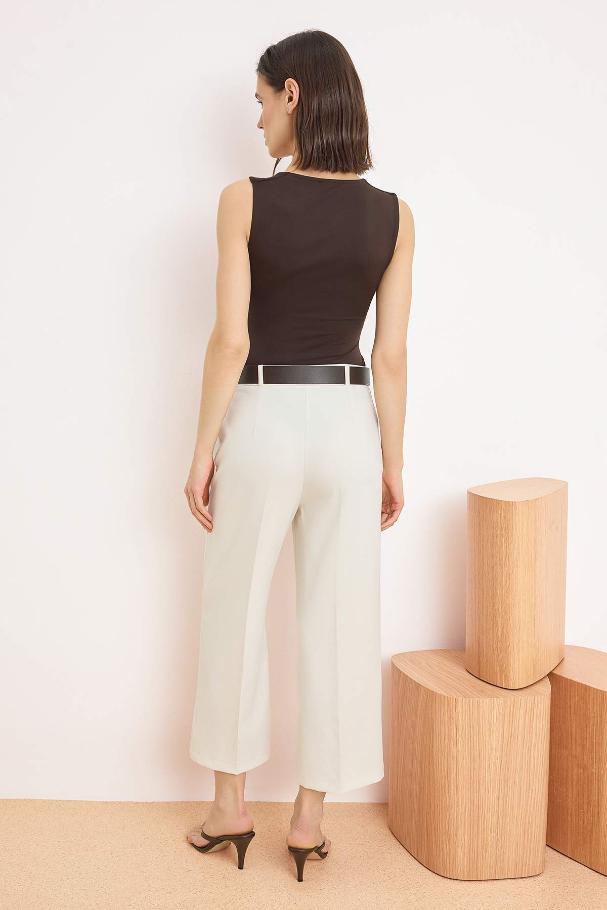 Pantalone TWOSS26PL00072 - kamen [djesi-src-20d71ca58493461b885d70ef8a79c1bfc53e2ab592f35491a074c4cff21c220c]
