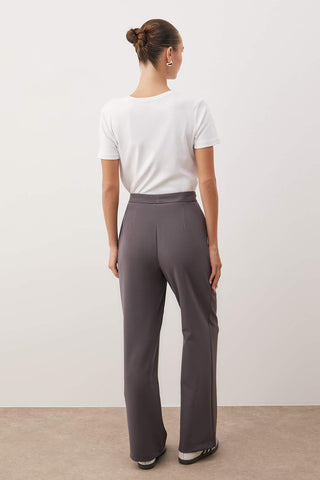 Pantalone TWOAW22PL0139 - siva [djesi-src-c2036c6d92bd9a244892d980451f983529c35700b0b2dd997ec810f82f7a64f1]