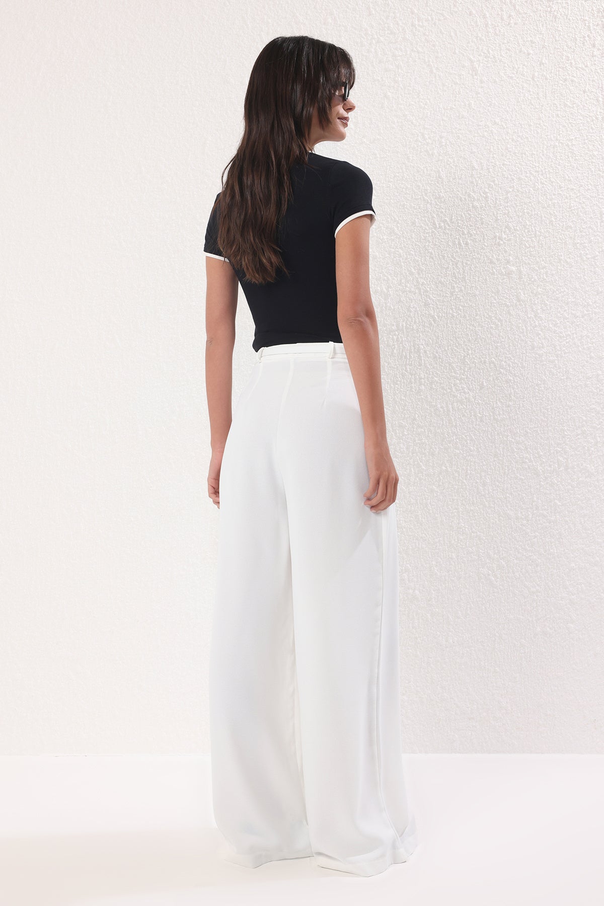 Pantalone TWOAW25PL00032 - bijela [djesi-src-2db745693393b8669b9912608570fd81f10d6223b7e4d4d5d8cf68a5d47c8d51]