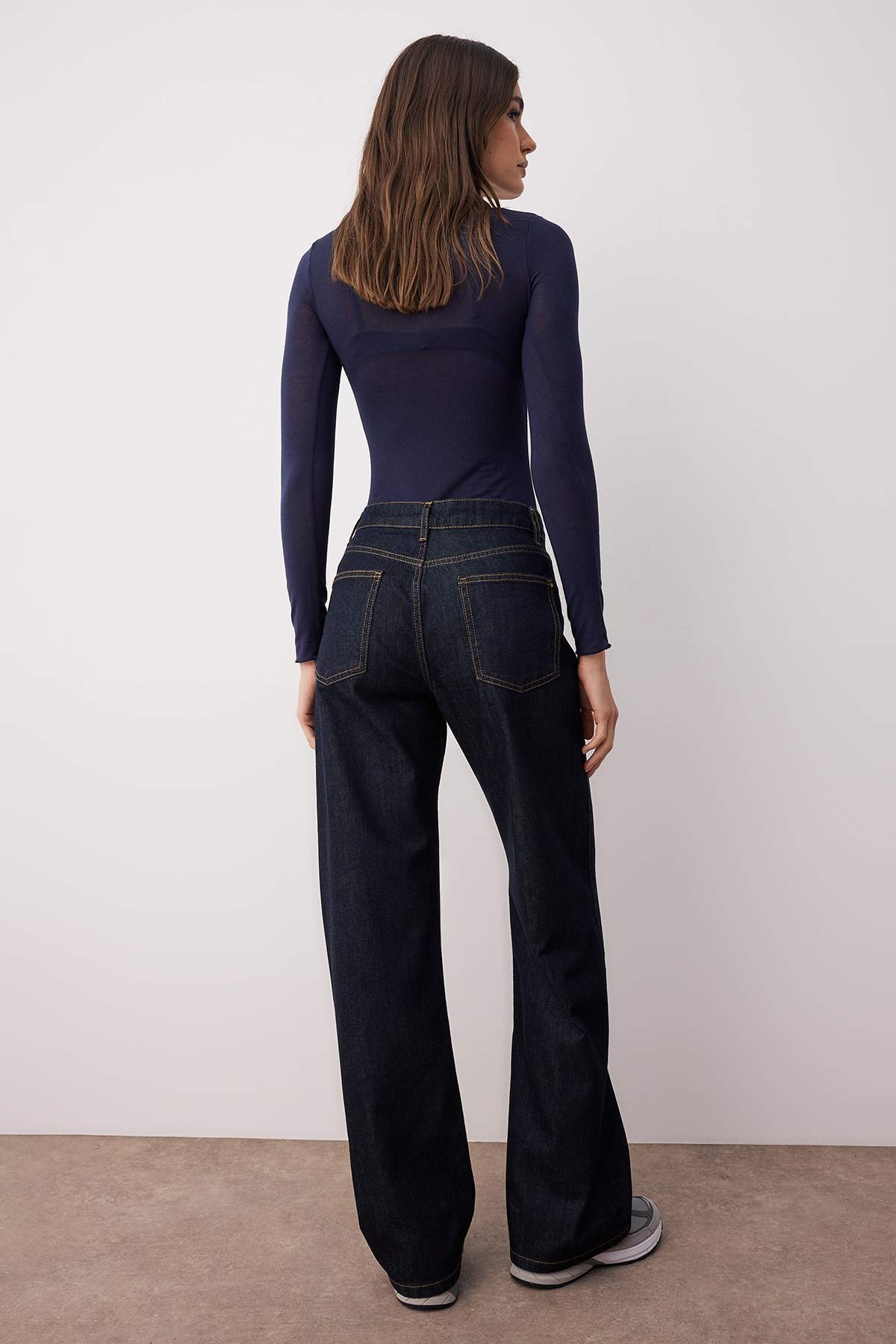 Farmerke TWOAW26JE00007 - plava