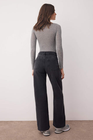 Farmerke TWOAW26JE00081 - crna