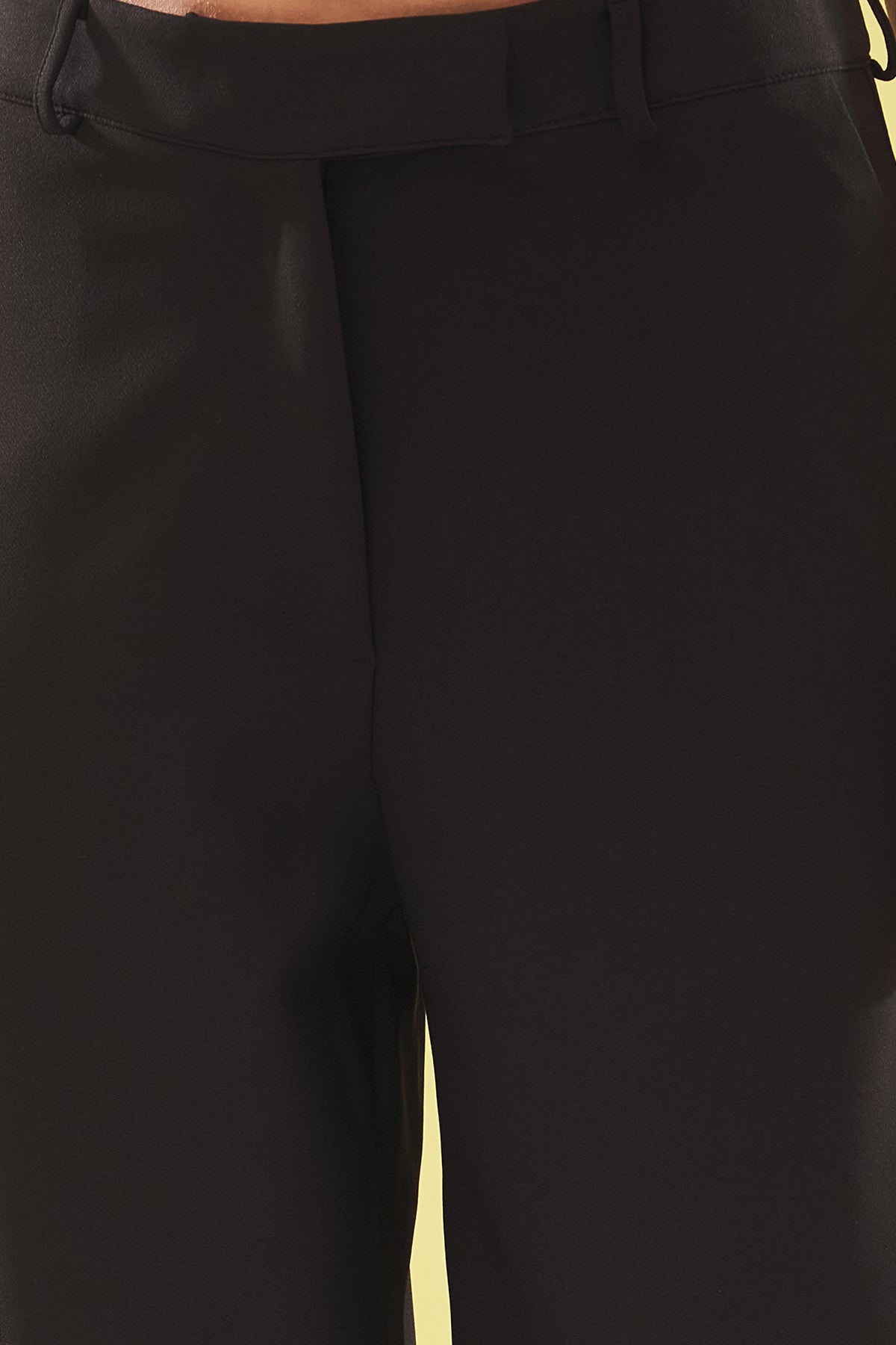 Pantalone TWOSS25PL00025 - crna [djesi-src-6fb8181ffdae3556d21964f06f2521cb822cbbb07e80c5c9e7a98c3bfe03e6a0]
