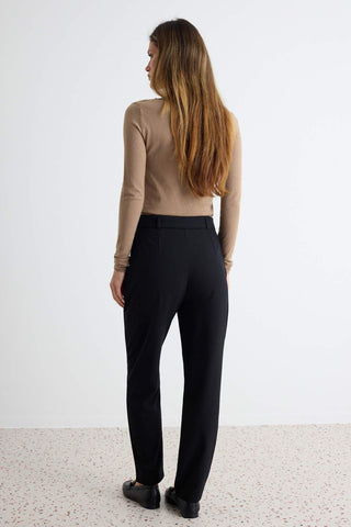 Pantalone TWOSS22PL0280 - crna [djesi-src-2df66d4c37304b4a10ec0bc3a8ce5fdd8a85f23bfb378b2a89c8d8604cfc2d0e]