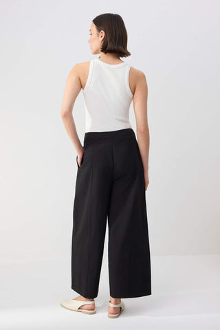Pantalone TWOSS26PL00071 - crna [djesi-src-ff1941f0ae4ae22a1832ddc24930479893f255cf72edac8b60ac5dc5c57e5746]