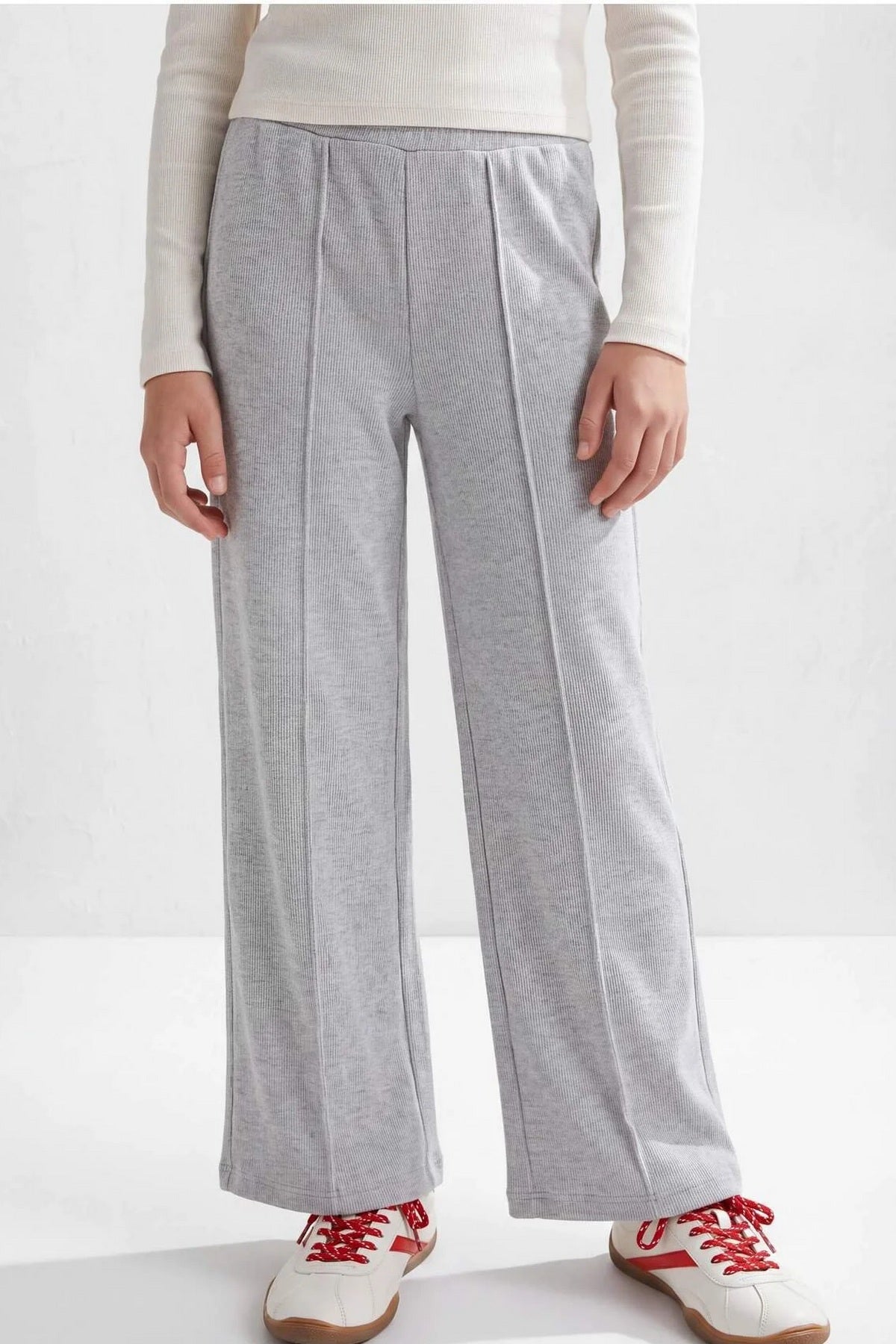 Pantalone TKDAW27PL00007 - siva [djesi-src-313b617fe1689b245b600cb72d60f5b7ee7636a9be85d5a14866e8c24ea69f90]