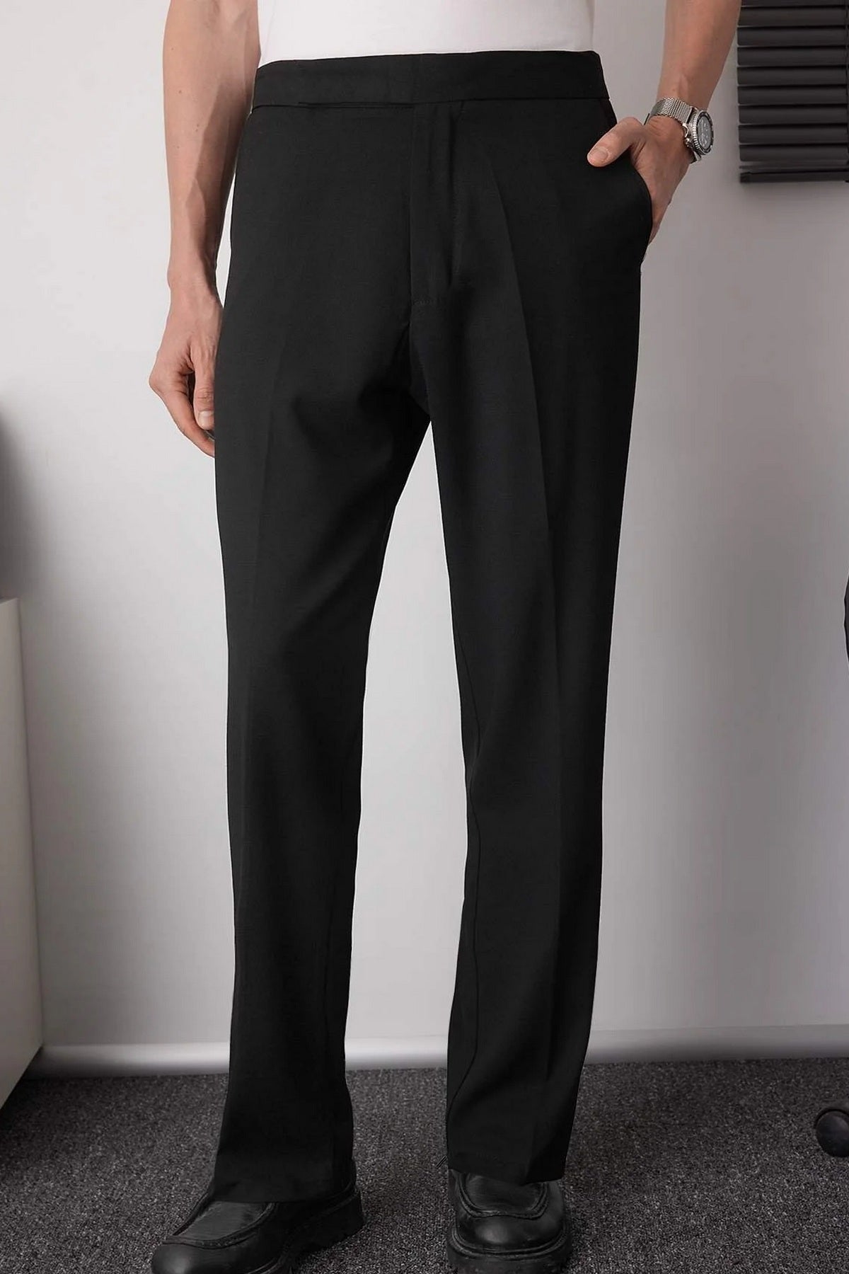 Pantalone TMNAW26PL00016 - crna [djesi-src-94b08d81d9e99e6e1dc88e89dc8e3c62679afee4c518c568f765e8d0a5b04dea]