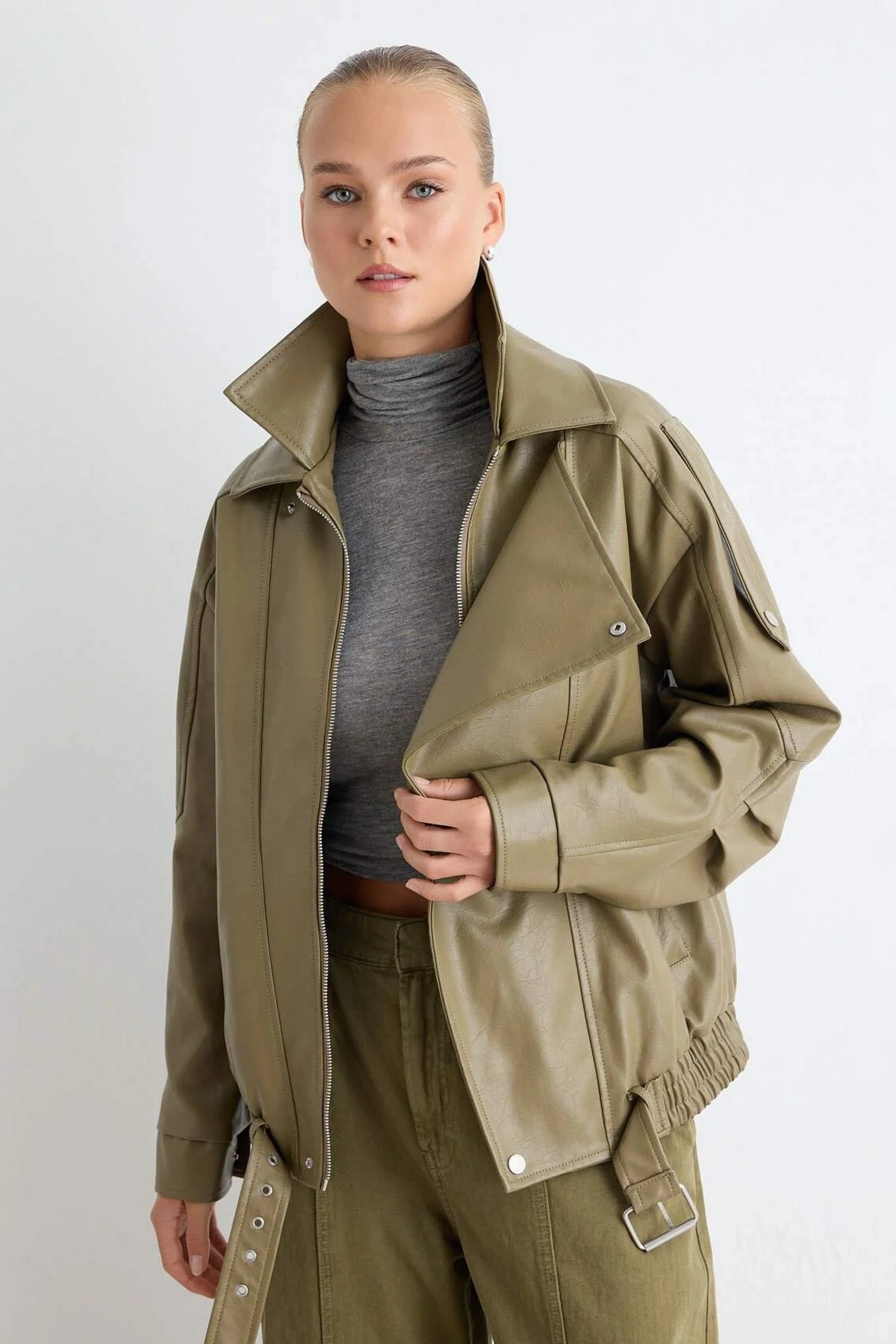 Kaputi TWOAW26MO00064 - khaki [djesi-src-40700119efd863c415b8a1b9486803ad358db8ac99464a2f308d33273e11db82]
