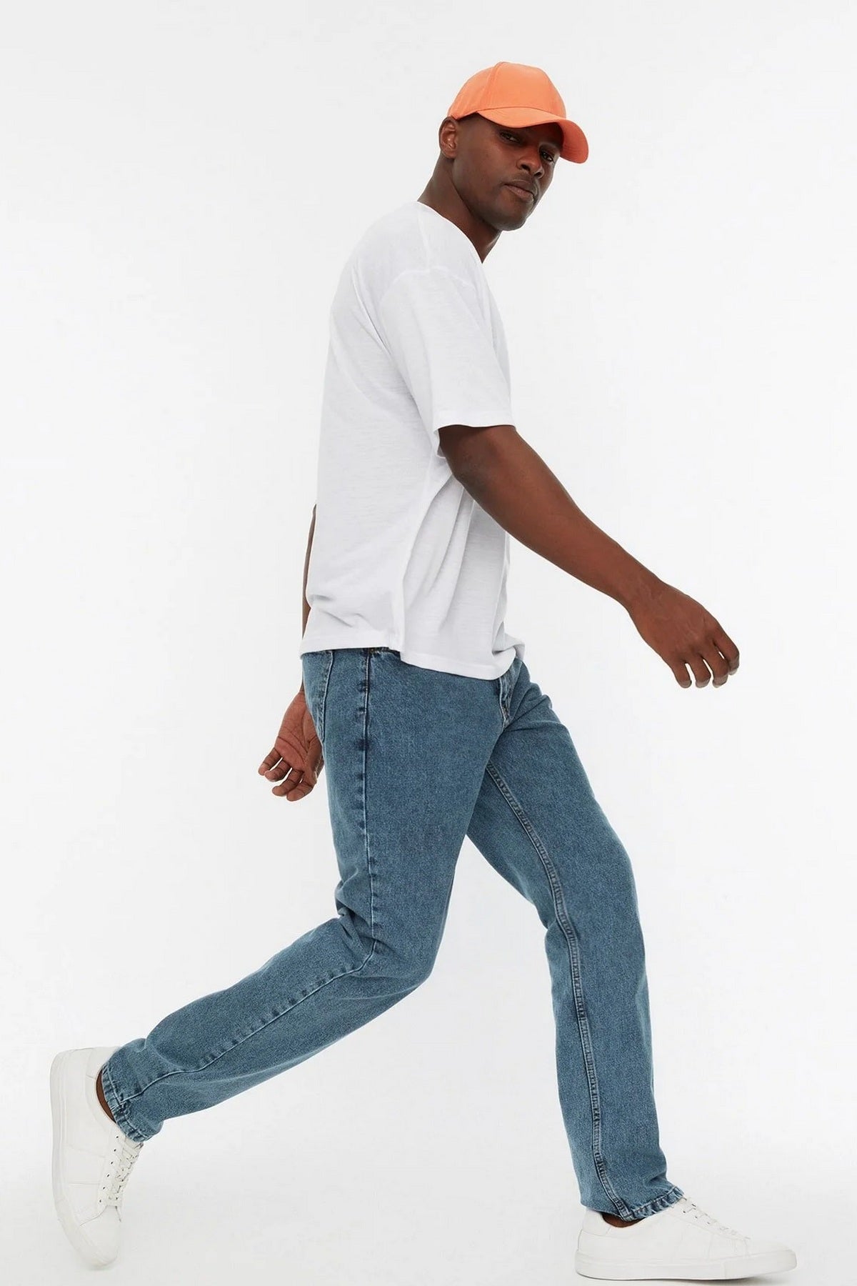 Jeans TMNAW22JE0059 - plava [djesi-src-45ed51a9e11c12ddf26c30dd5e8c2071c192727959b474d76a4472ae222e8858]