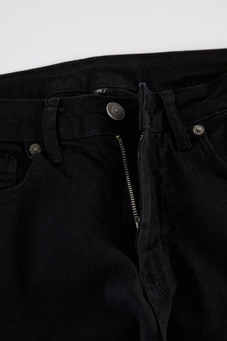 Jeans TMNAW25JE00005 - crna [djesi-src-df22b2d4affd328a268e1c6b789a5ace5fb04927dc635f43ac42ab592bab1b75]