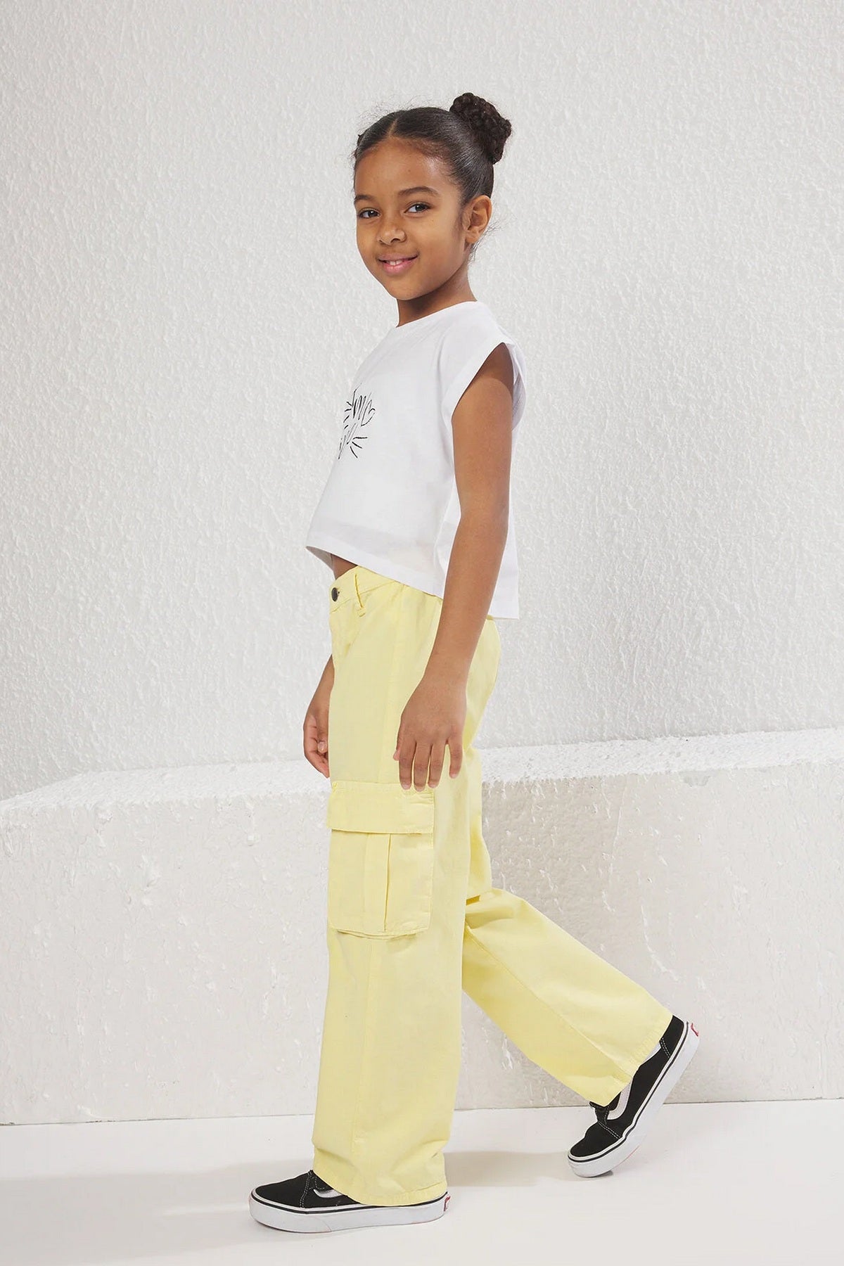 Pantalone TKDSS25PL00004 - žuta [djesi-src-ebc51302c279ba25bba43a4c445ed75d237a6c99d22d838ca714adbe3ac9f42d]