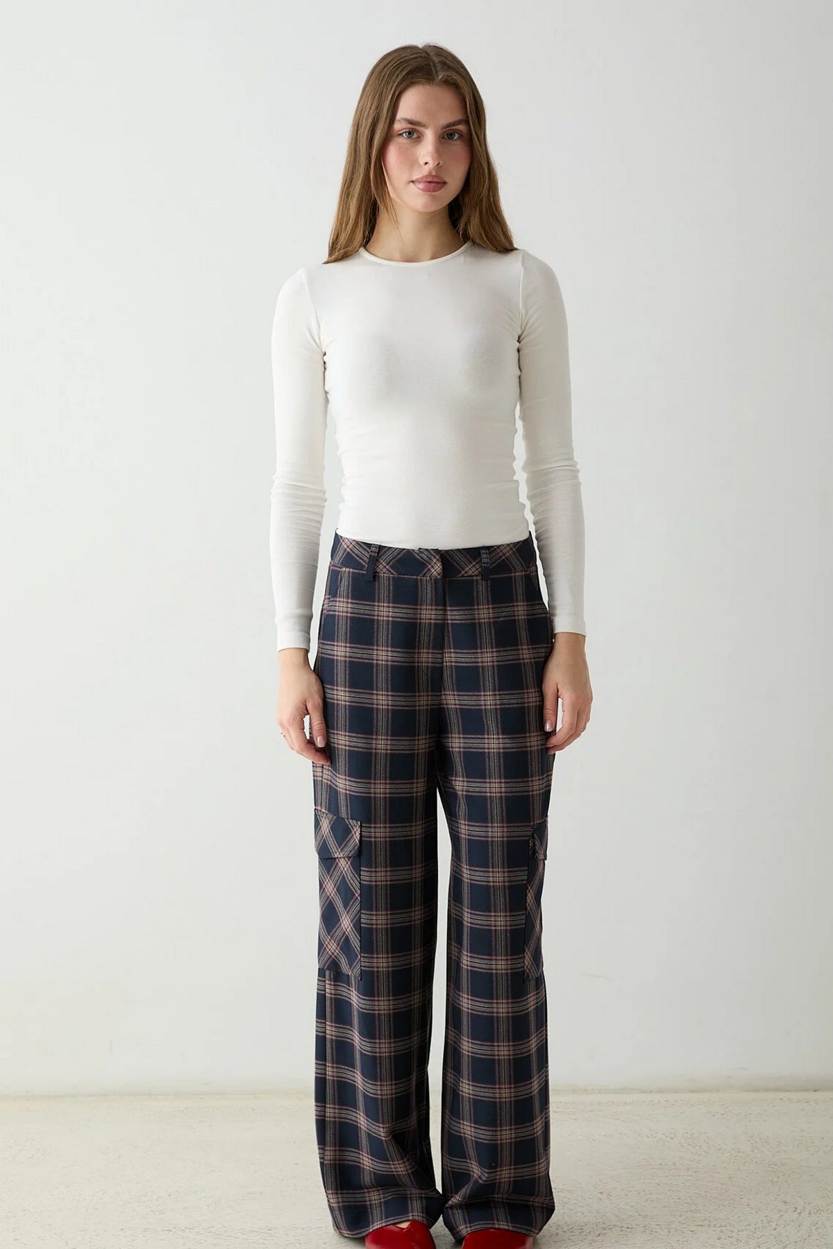 Pantalone TWOAW27PL00127 - Šareno [djesi-src-f0d6f0a9f3ff33b0d1a7425d198e1bc0129712d915b0a5e9973963fe09d17665]