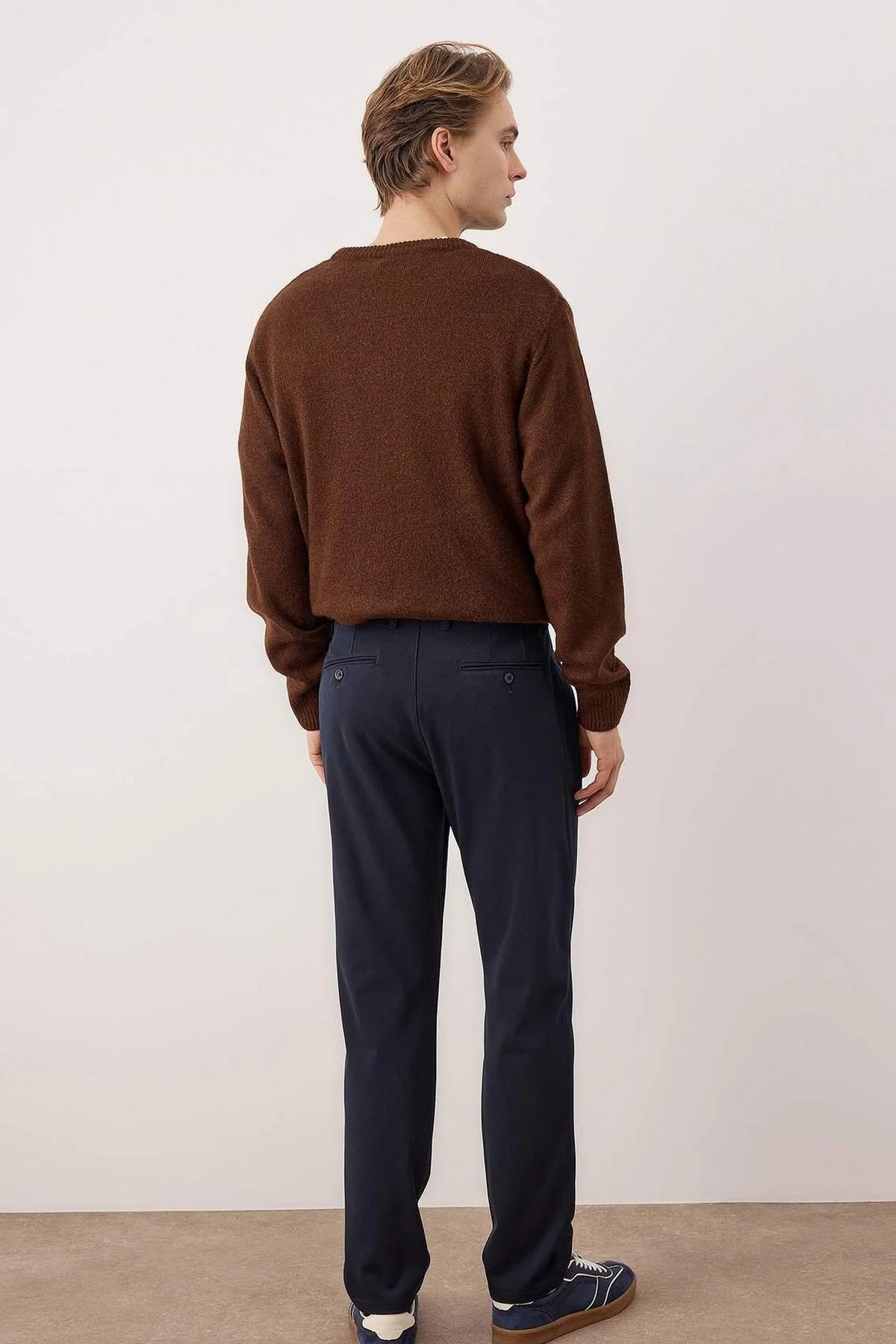 Pantalone TMNAW26PL00025 - teget [djesi-src-d66f8585df24c5c075597097b9800a04c607a6e0ba7a6a1b5d9ef3b5129f4896]