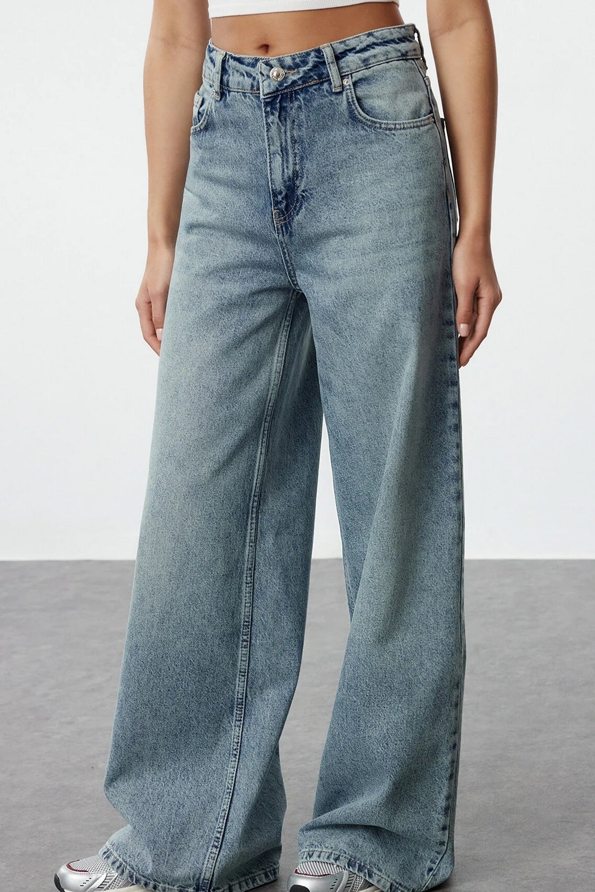 Jeans TWOAW25JE00106 - plava [djesi-src-fac755713efac9ba77cbe8c7e0d8be2f727990be185dfcd91fe45676453a0769]