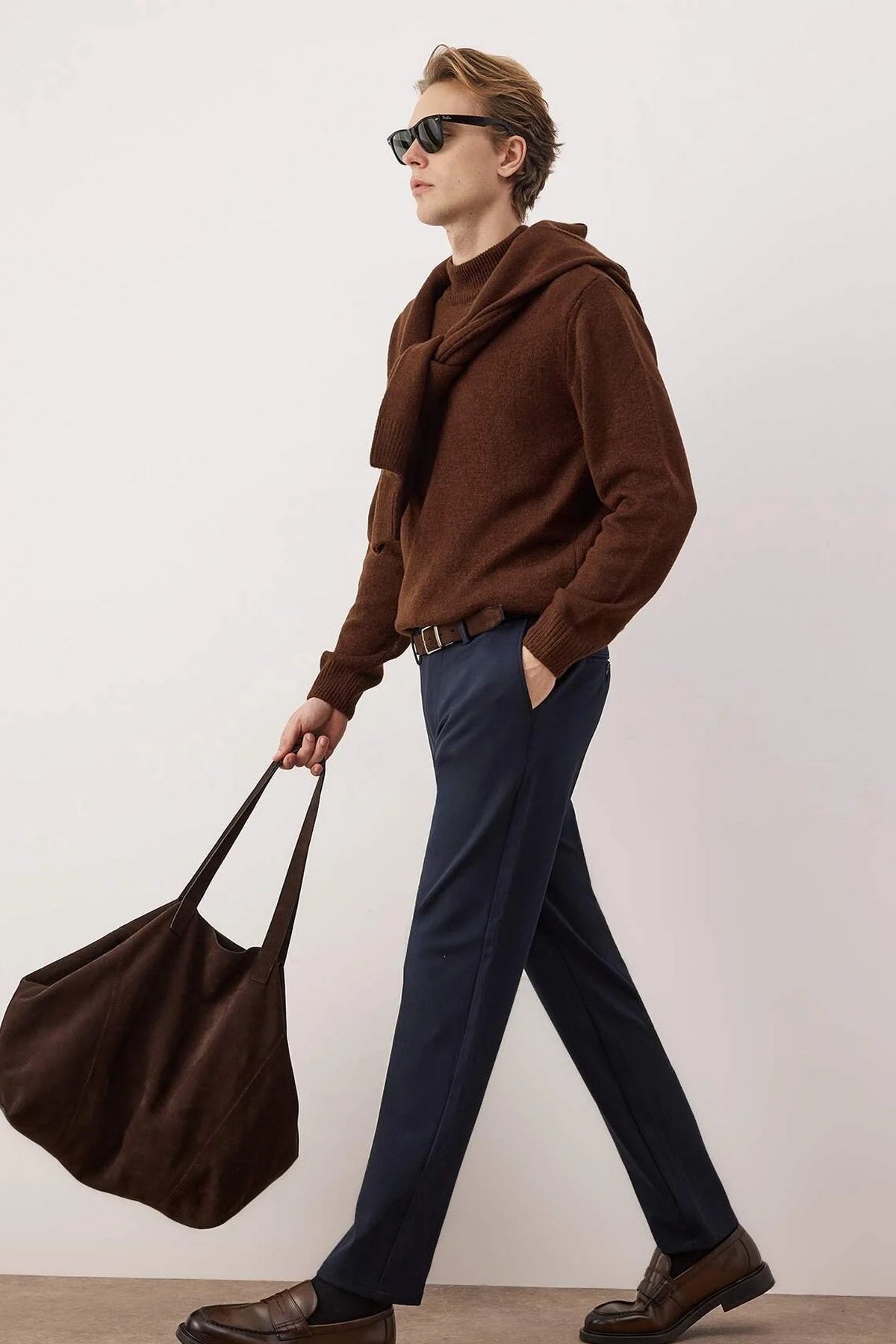 Pantalone TMNAW26PL00030 - teget [djesi-src-663a7fd0eb37750bf70a1db80aeb8f2321602bea2bbf08a8db7fdba7b0c0cc3c]