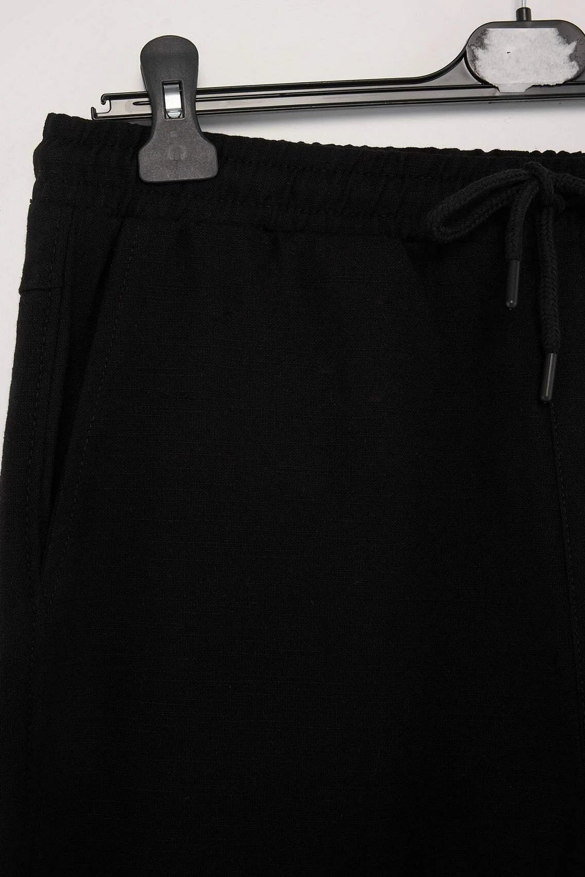Pantalone TMNAW27PL00008 - crna [djesi-src-a90a99610d1e873b04235b9ab984cfdd38f3a8058890ce3492772d4031b94d07]