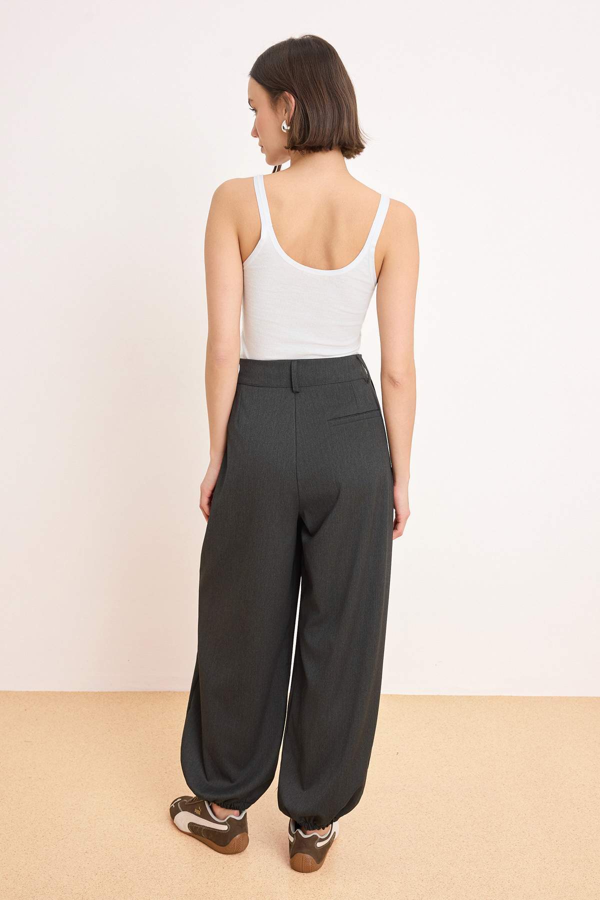 Pantalone TWOAW26PL00169 - siva 2 [djesi-src-a0a80245da1680fb4be357e1007b85f291e193fd1e328ec8daa7845c82fc5831]
