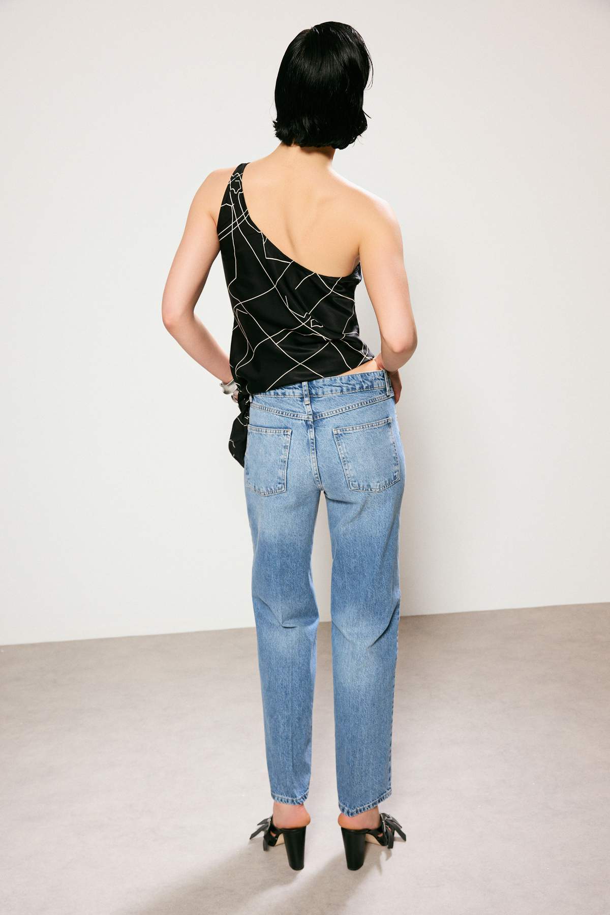 Farmerke TWOSS26JE00238 - plava