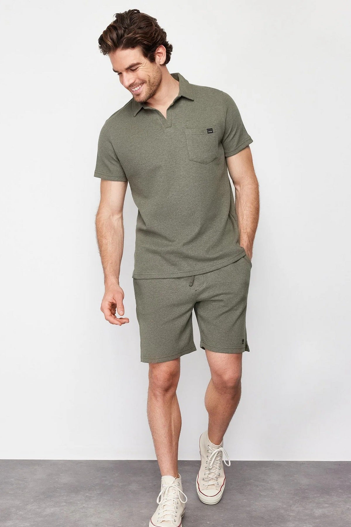 Trenerka TMNSS23EM00003 - khaki [djesi-src-ea7e31737b210161d2aefaae15532352cd522a6c89ed30f040fbc4b2c6161cd6]