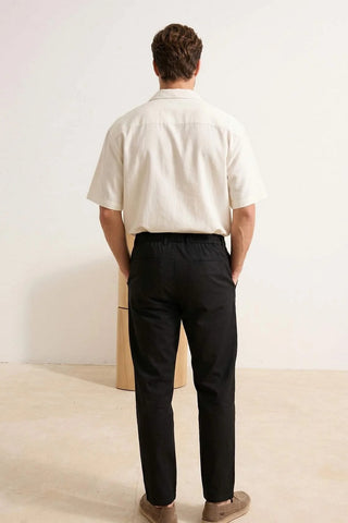 Pantalone TMNSS26PL00021 - crna [djesi-src-ecc2d3662b946f6f3c749842086a26d1fd6bbe288b2ae068c4d63553ec710fc8]