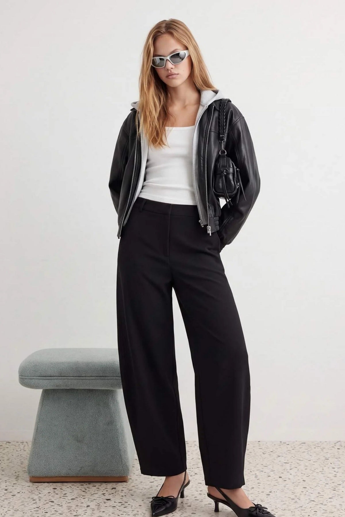Pantalone TWOAW27PL00071 - crna [djesi-src-b13b2c22b4d58d921f4ba523a26df65f239c4b1884331615ca977c4d2d515a63]