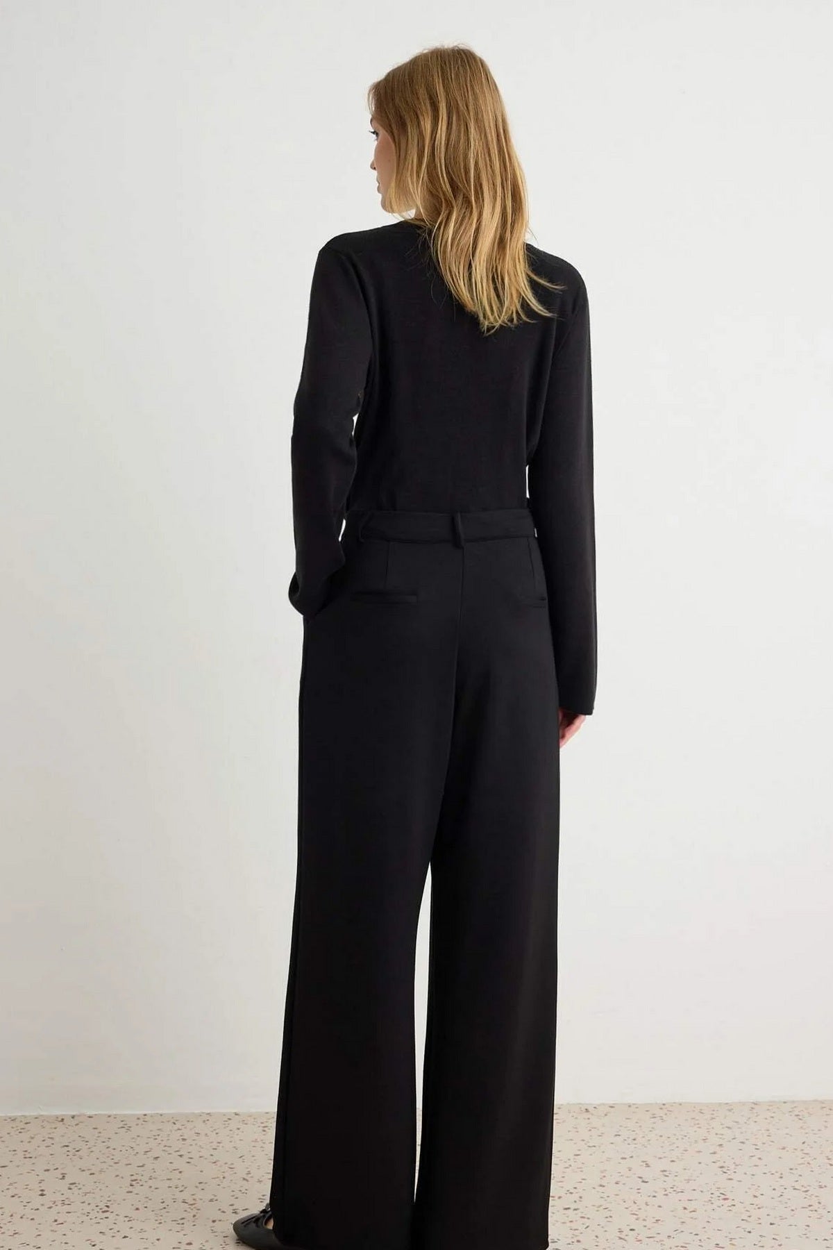 Pantalone TWOAW27PL00043 - crna [djesi-src-274cb439c24b23c40889aae469f04dc5a7177efa0d28bbc5740084ed8a8e7500]