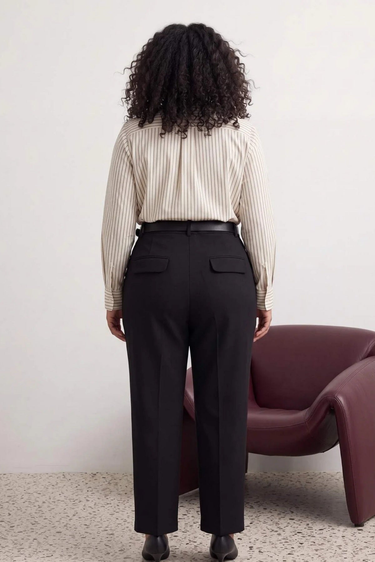 Pantalone TBBAW27AR00036 - crna [djesi-src-6228744f28e5fd05180cb8c53bf3706f0e44bf7a6549a35266dec4f5e35b4053]