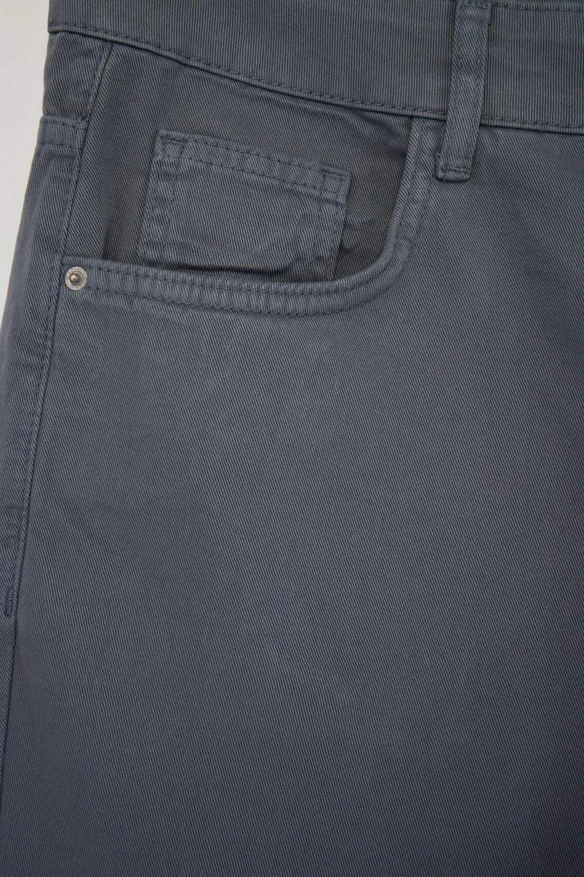 Pantalone TMNSS26PL00017 - siva [djesi-src-6bcf88dd00f3f2a4993233d945b3a6b29bfee08399b071fb1b4116cd5dbc440f]