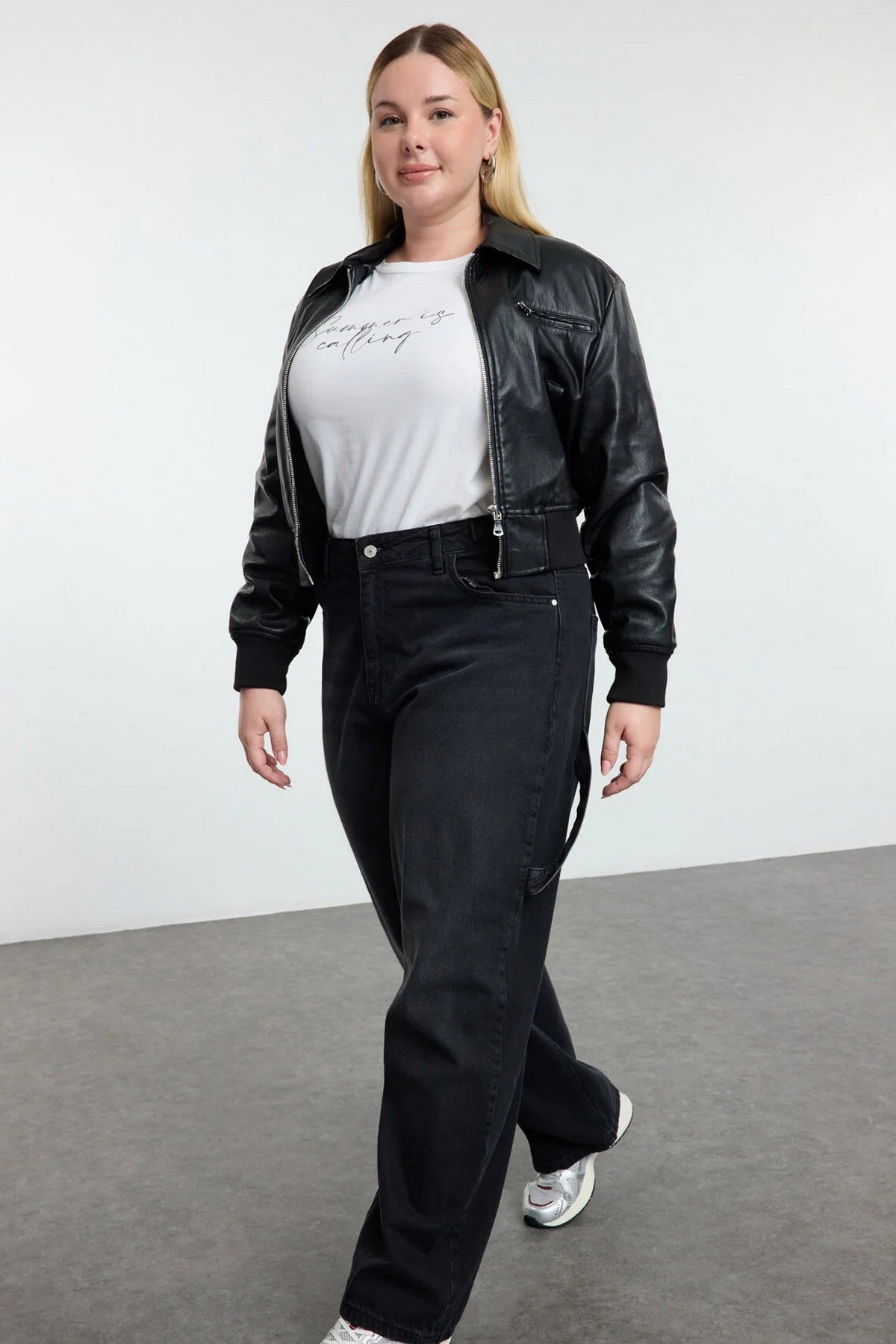 Jeans TBBAW25CJ00034 - crna [djesi-src-59dd2dd3332182bb77cb3bb19792c93ebac2b43800b079c9b45d013892af41ea]