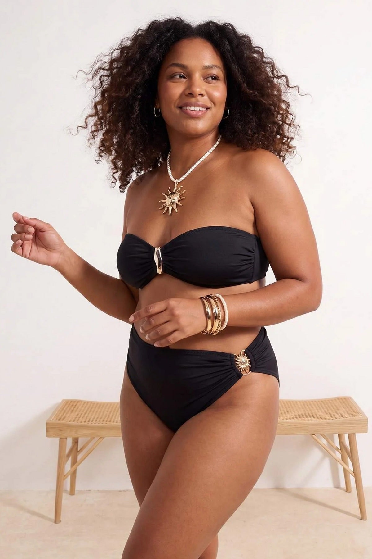 Donji dio bikinija TBBSS26CR00008 - crna [djesi-src-cce5b9d09f6af46b5a7c2e4423d0c9e6803ede55ed32a90085d229cdc0eaccd6]
