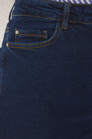 Jeans TBBSS23CJ00009 - plava [djesi-src-115e988202bdf72e9096ef4ab07f1a34e527719f5fb58a98a7b6b0ec37b14bf1]