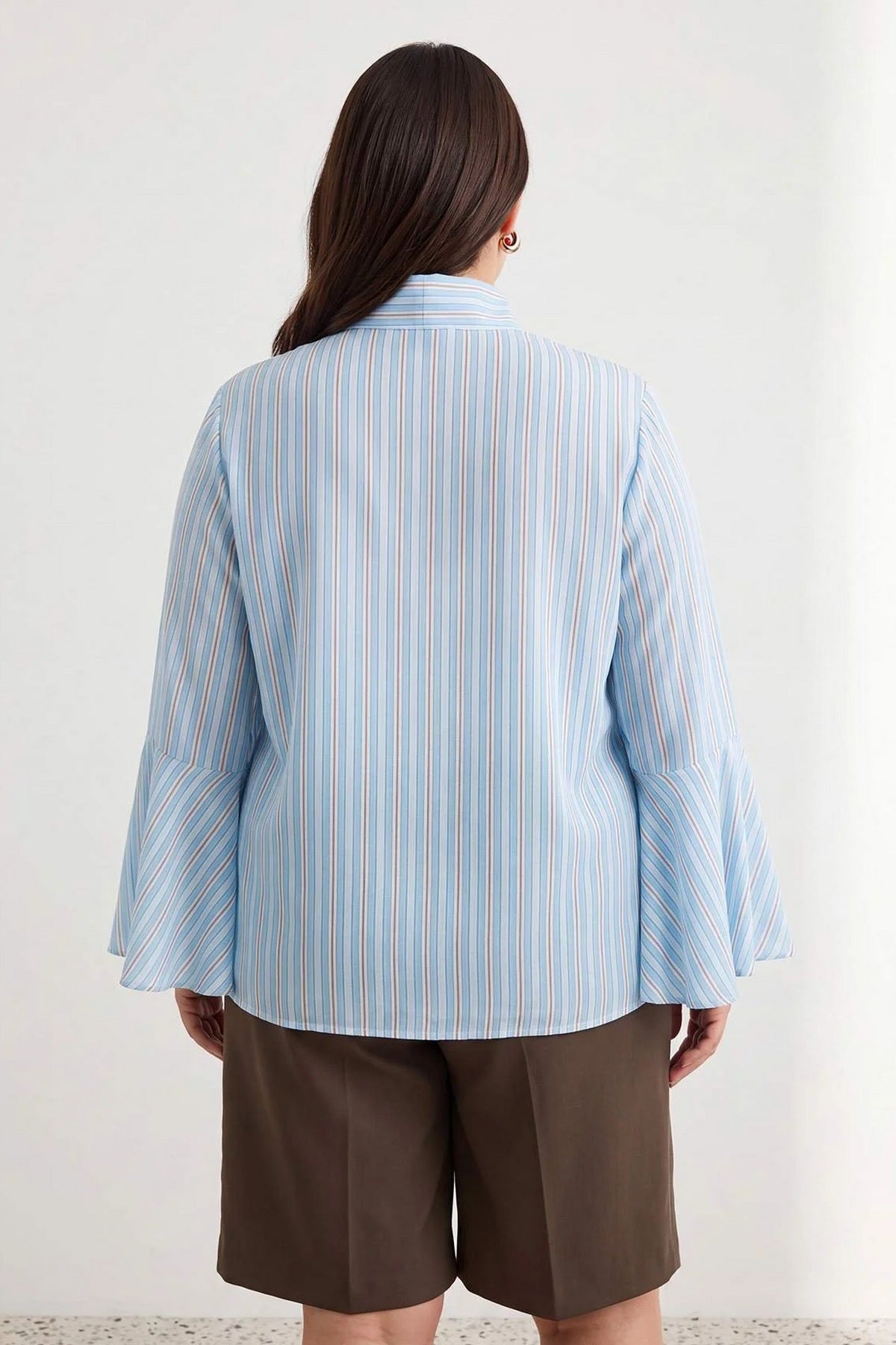 Bluza TBBAW27AF00015 - Šareno [djesi-src-97e50b9a00eb29a678f442603e267493056a10030d7674c380ac695a8b8001f3]