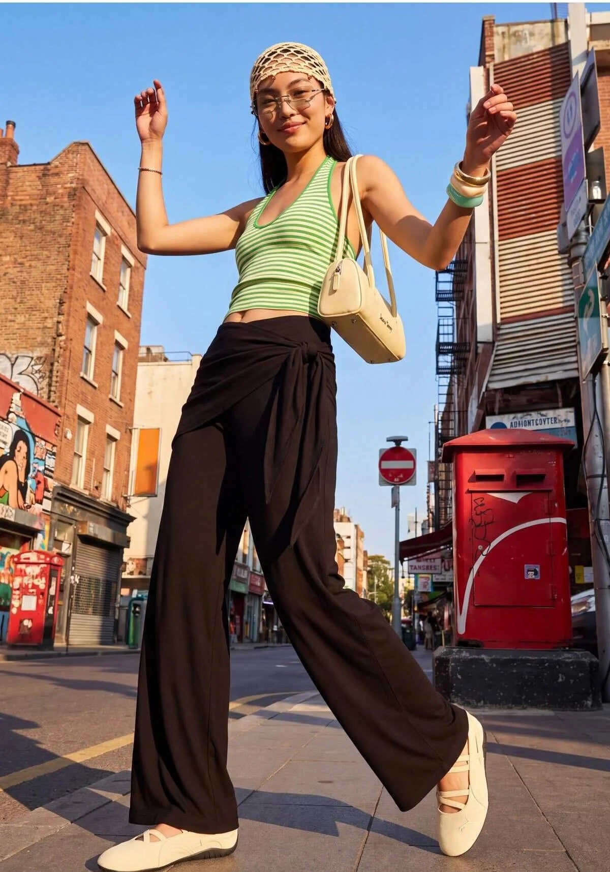 Pantalone TWOSS26PL00208 - crna [djesi-src-3b9bcb1237bbdfc6c3d7ecbaa3a778c7584e8d34286b49f74a535b9b9d284c9d]