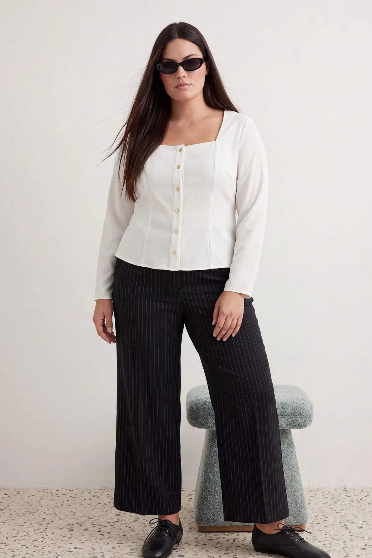 Pantalone TBBAW27AR00009 - crna [djesi-src-de74f1bf2dbd344d273d14612ed02e630cd770defecc25d1ab0a964886deedb7]